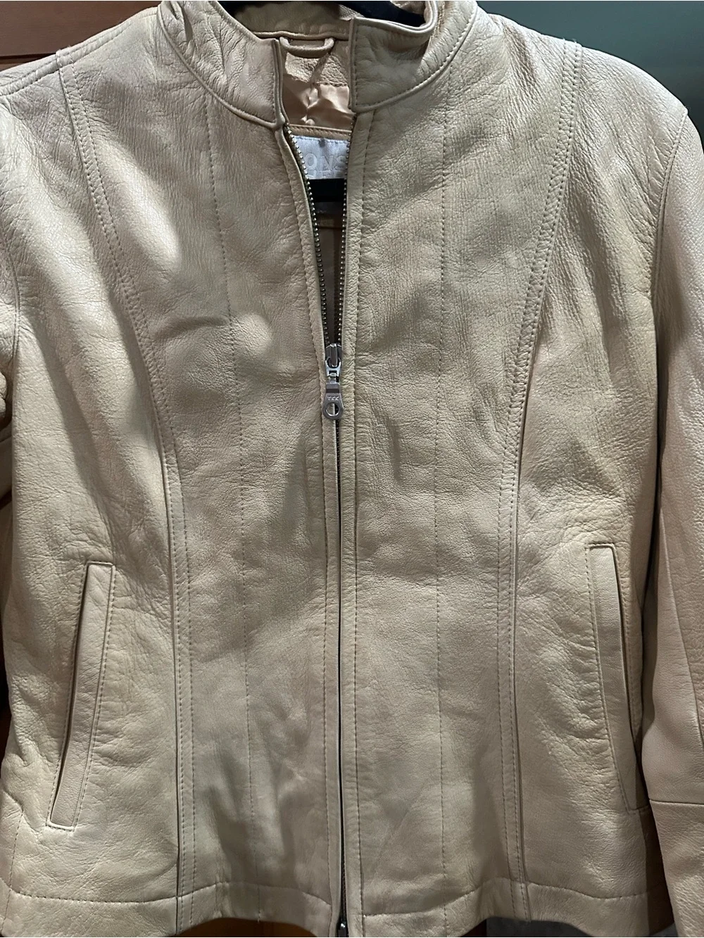 Wilsons Leather Women's Cream Zip-Front Leather Jacket